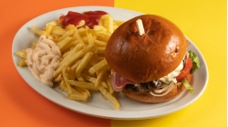 XL Burger Kοτομπιφτέκι - Chicken Fresh -   Ηράκλειο Κρήτης