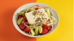 Χωριάτικη - Chicken Fresh -   Ηράκλειο Κρήτης