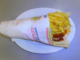 Σάντουιτς με Κοτομπιφτέκι γεμιστό - Chicken Fresh -   Ηράκλειο Κρήτης